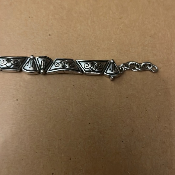 Brighton Etched Bracelet Silvertone Segmented 8.5” Lobster Clasp - Picture 4 of 7